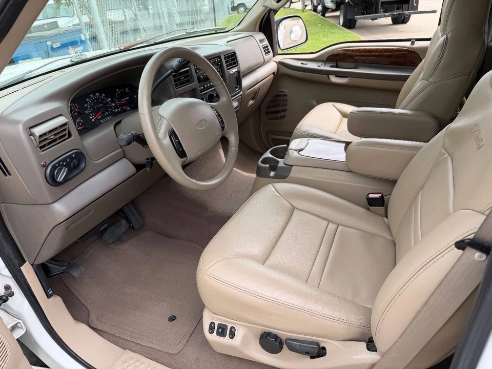 2001 Ford Excursion - Image 2 of 12