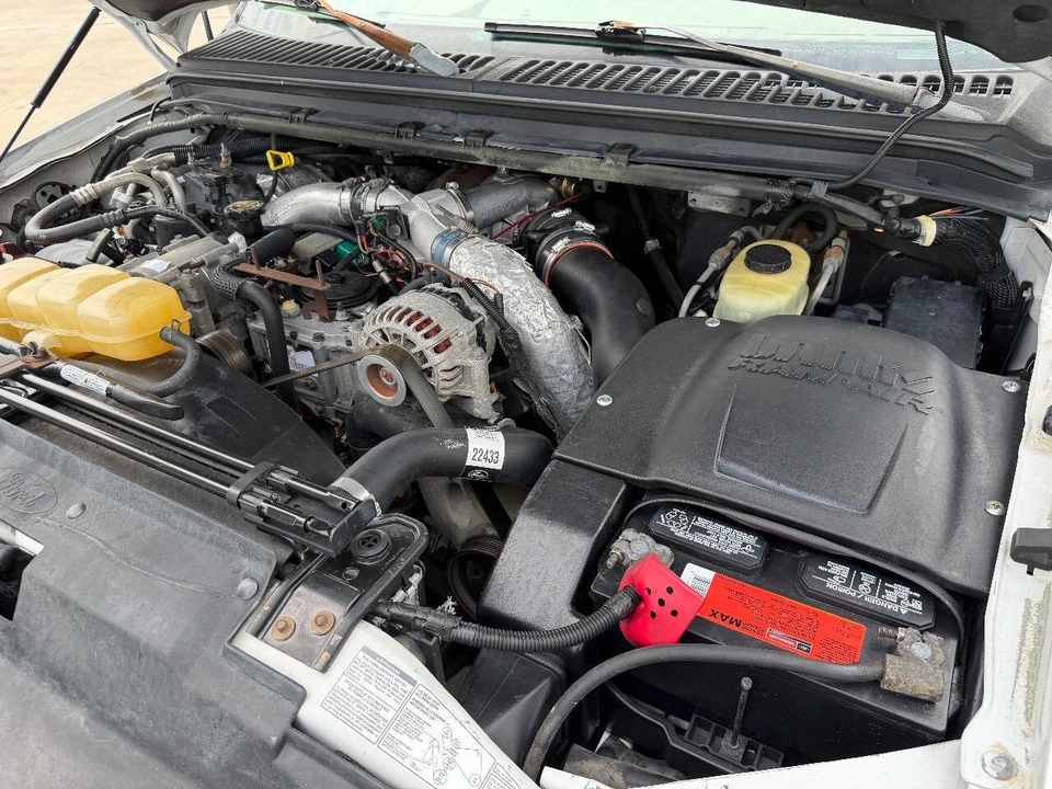 2001 Ford Excursion - Image 9 of 12
