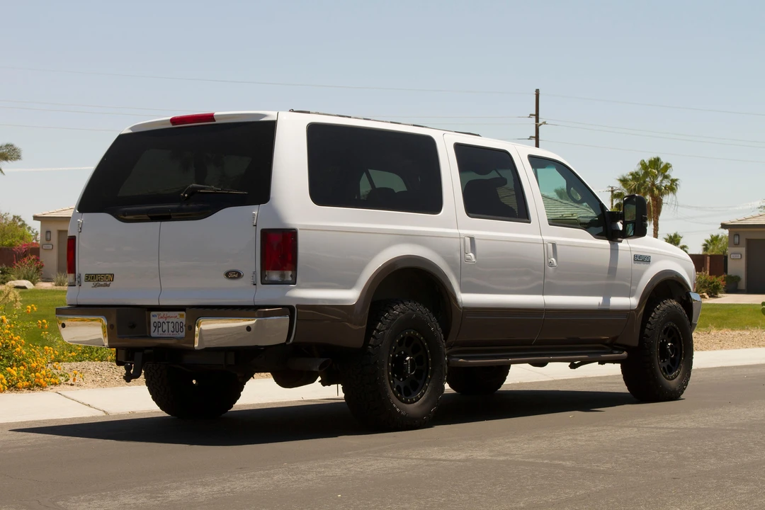 2001 Ford Excursion - Image 13 of 31
