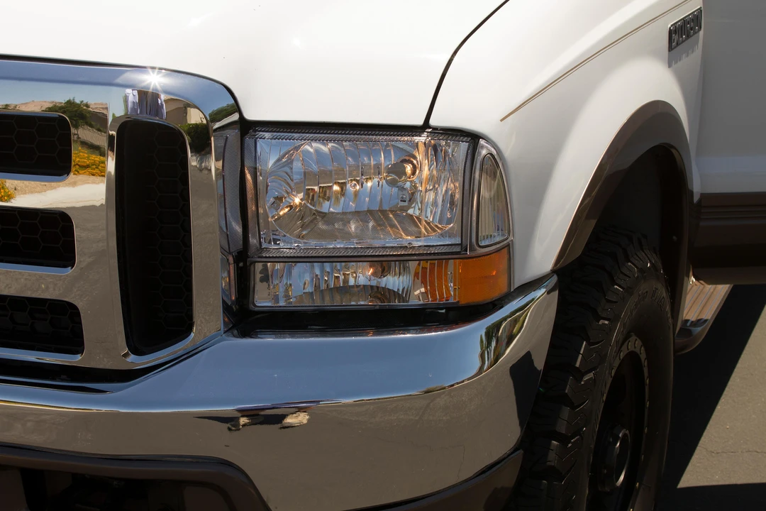 2001 Ford Excursion - Image 21 of 31