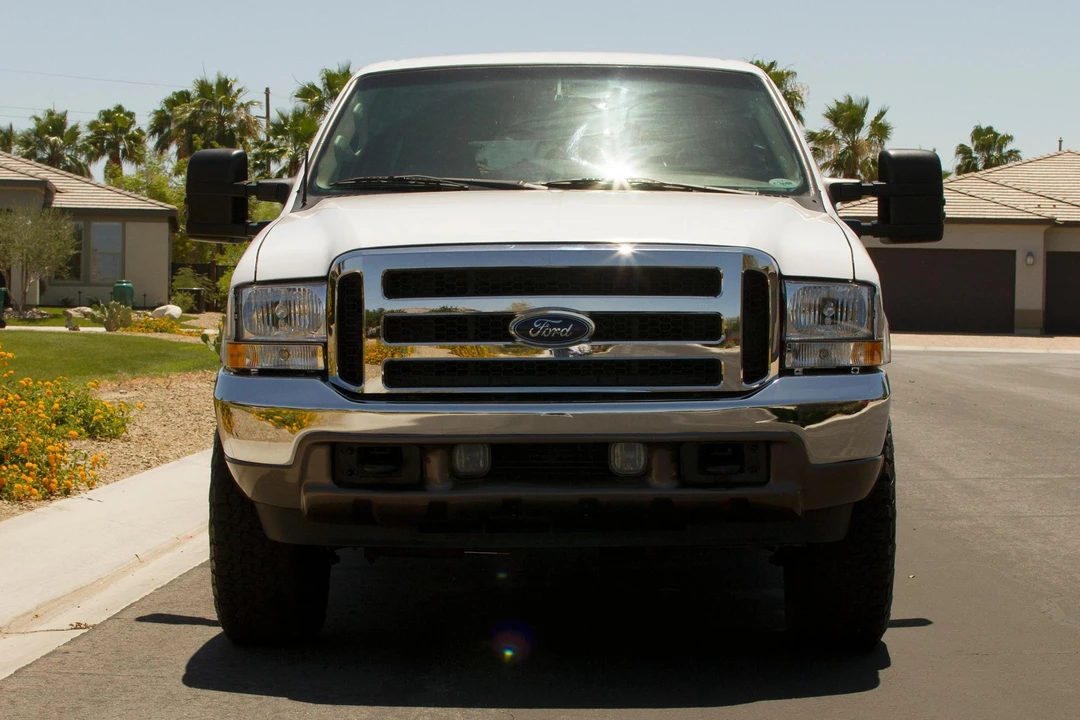 2001 Ford Excursion - Image 2 of 31