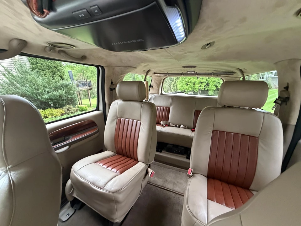 2001 Ford Excursion - Image 29 of 31
