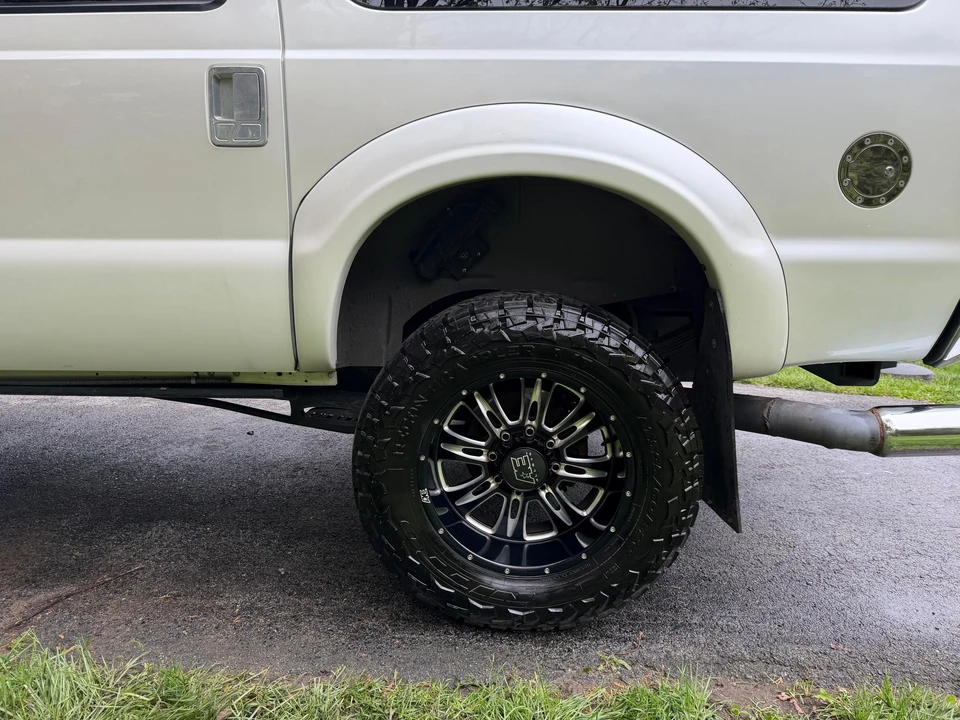 2001 Ford Excursion - Image 21 of 31