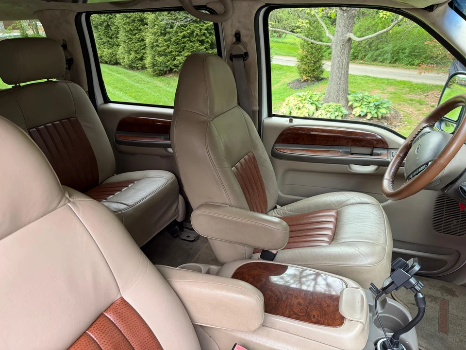 2001 Ford Excursion - Image 26 of 31