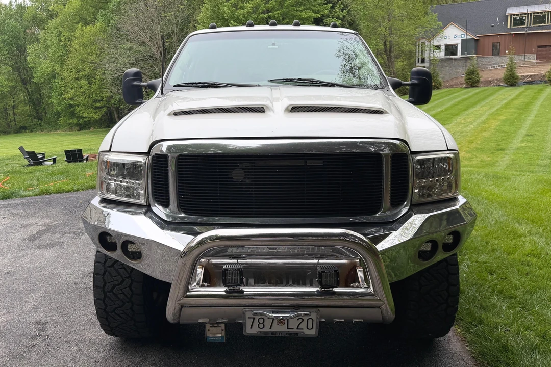 2001 Ford Excursion - Image 2 of 31