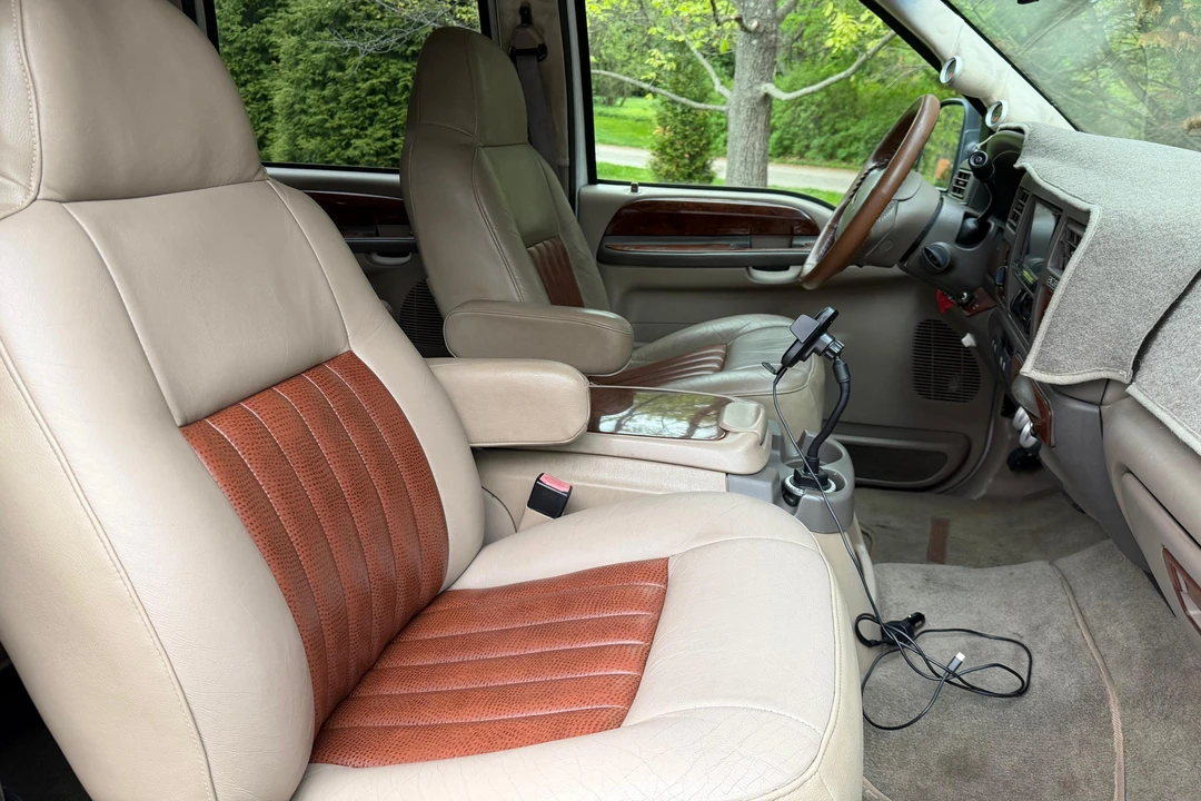 2001 Ford Excursion - Image 23 of 31