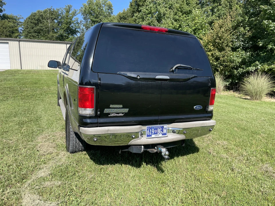 2001 Ford Excursion - Image 9 of 31