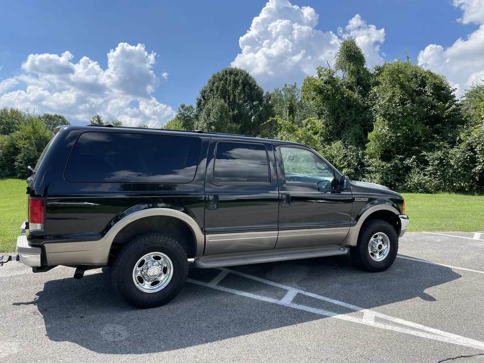 2001 Ford Excursion - Image 12 of 31