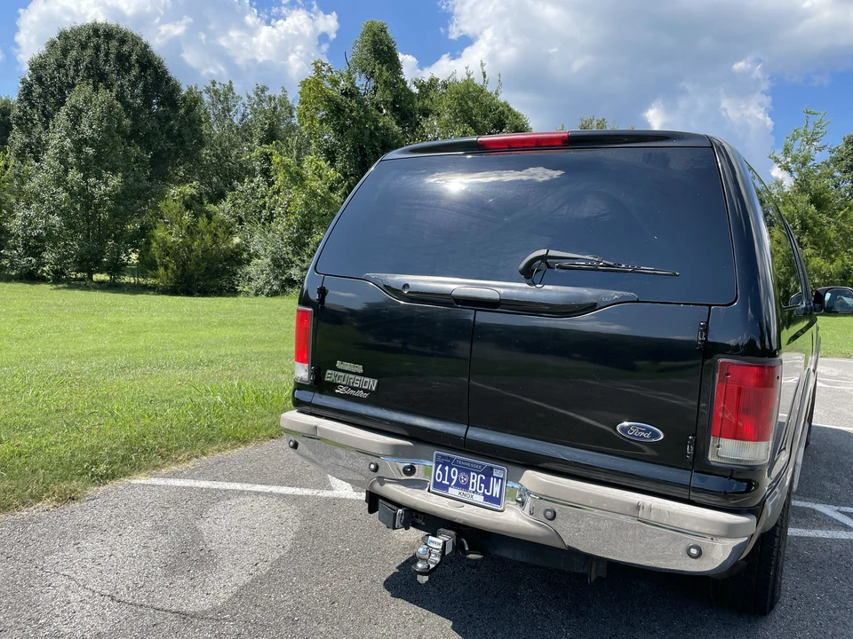 2001 Ford Excursion - Image 10 of 31
