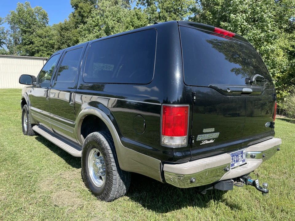 2001 Ford Excursion - Image 8 of 31