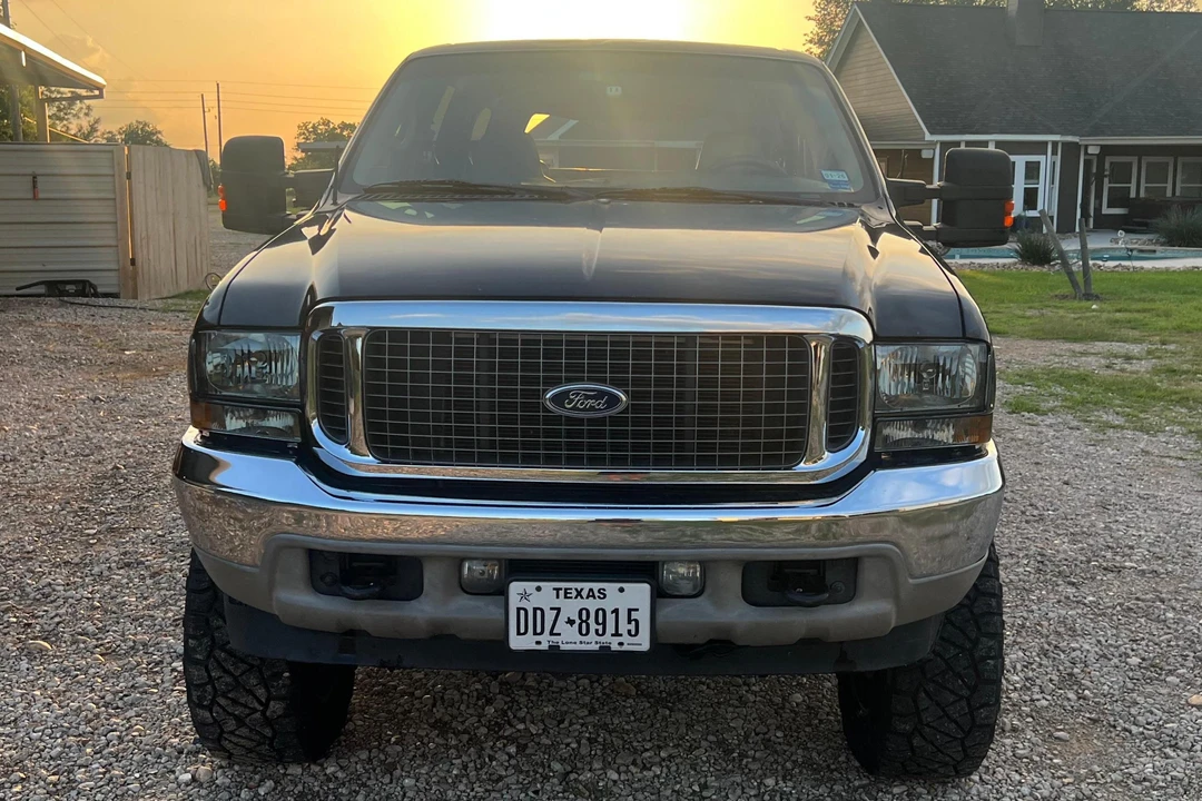 2001 Ford Excursion - Image 2 of 31