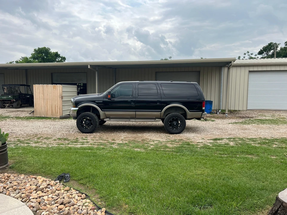 2001 Ford Excursion - Image 11 of 31