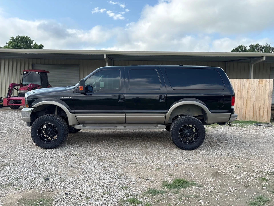 2001 Ford Excursion - Image 12 of 31