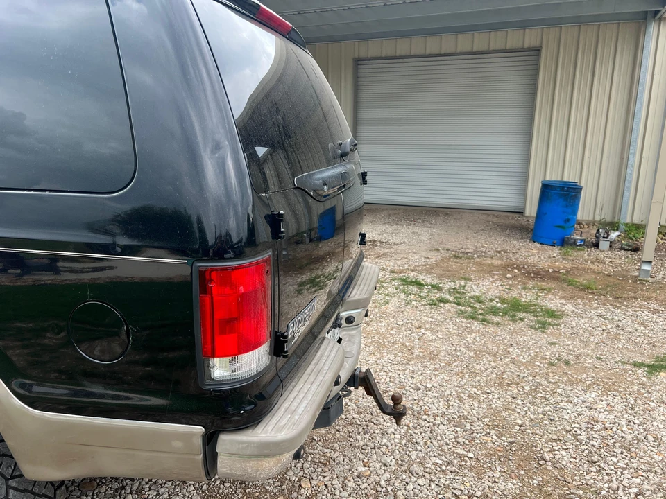 2001 Ford Excursion - Image 22 of 31