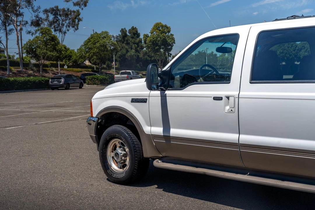 2001 Ford Excursion - Image 11 of 31