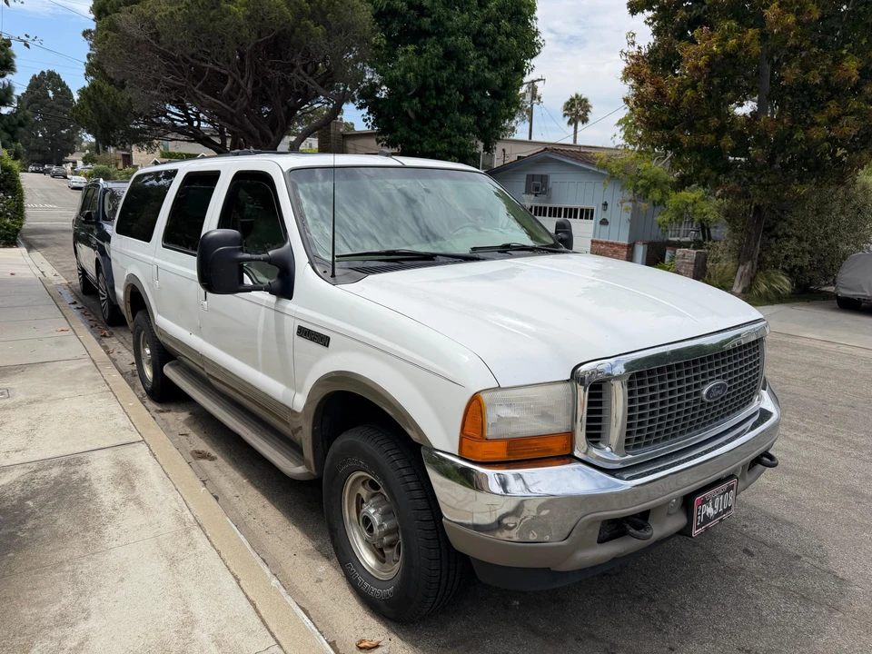 2001 Ford Excursion - Image 10 of 31