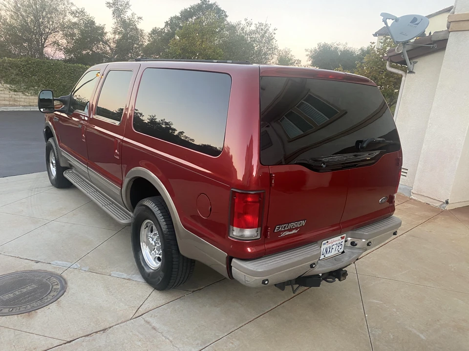 2001 Ford Excursion - Image 12 of 31