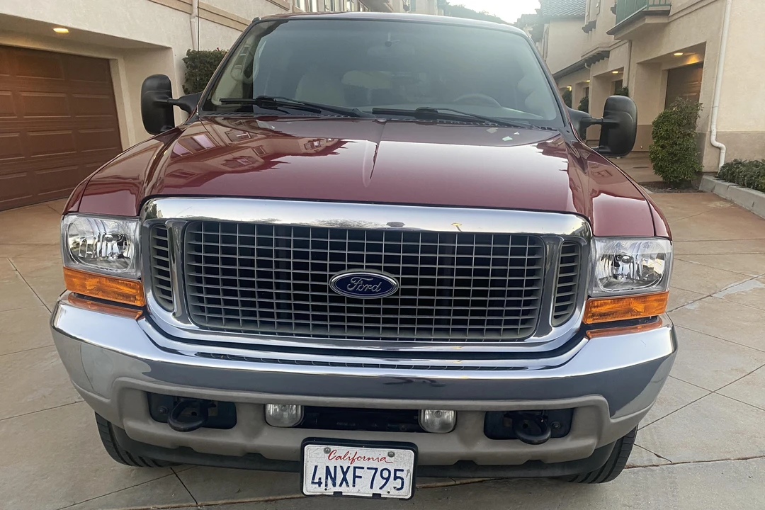 2001 Ford Excursion - Image 2 of 31