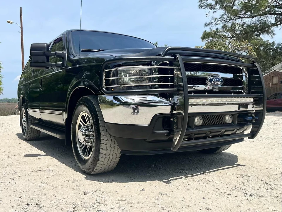 2001 Ford Excursion - Image 16 of 31