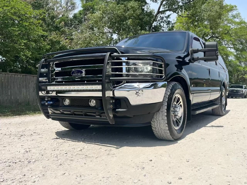 2001 Ford Excursion - Image 2 of 31