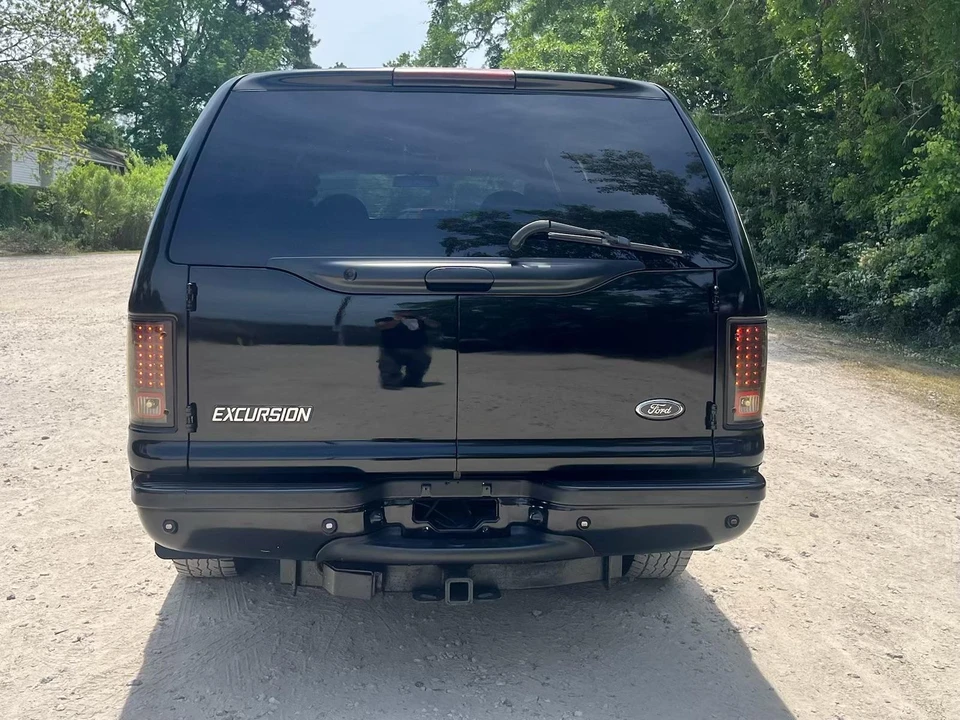 2001 Ford Excursion - Image 10 of 31