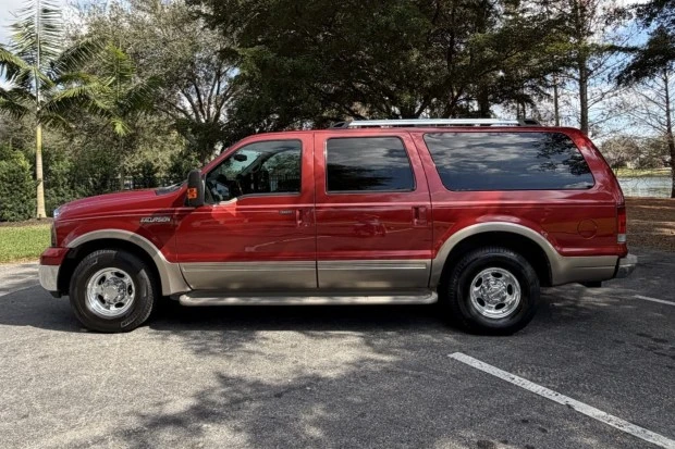 2001 Ford Excursion - Image 2 of 7