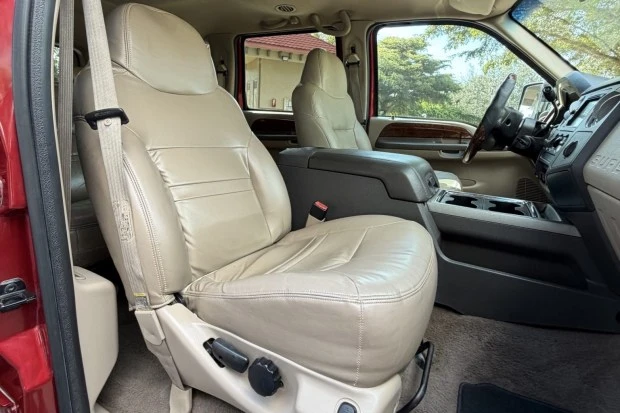 2001 Ford Excursion - Image 4 of 7