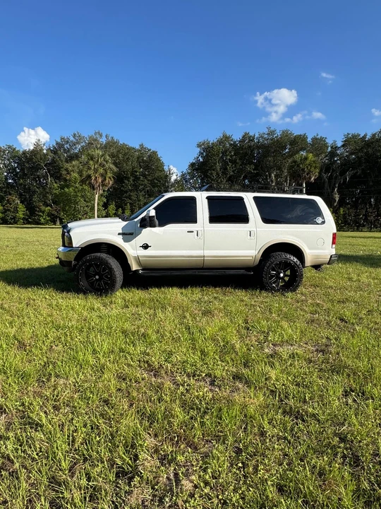2001 Ford Excursion - Image 16 of 31