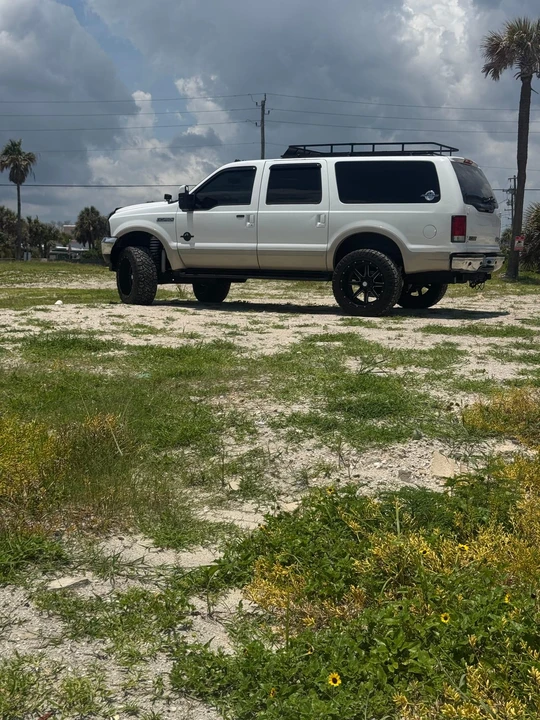 2001 Ford Excursion - Image 17 of 31