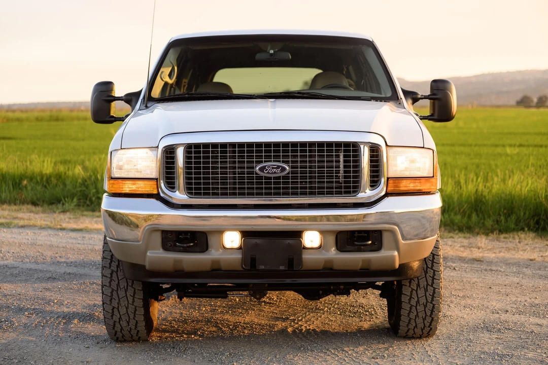 2001 Ford Excursion - Image 8 of 31