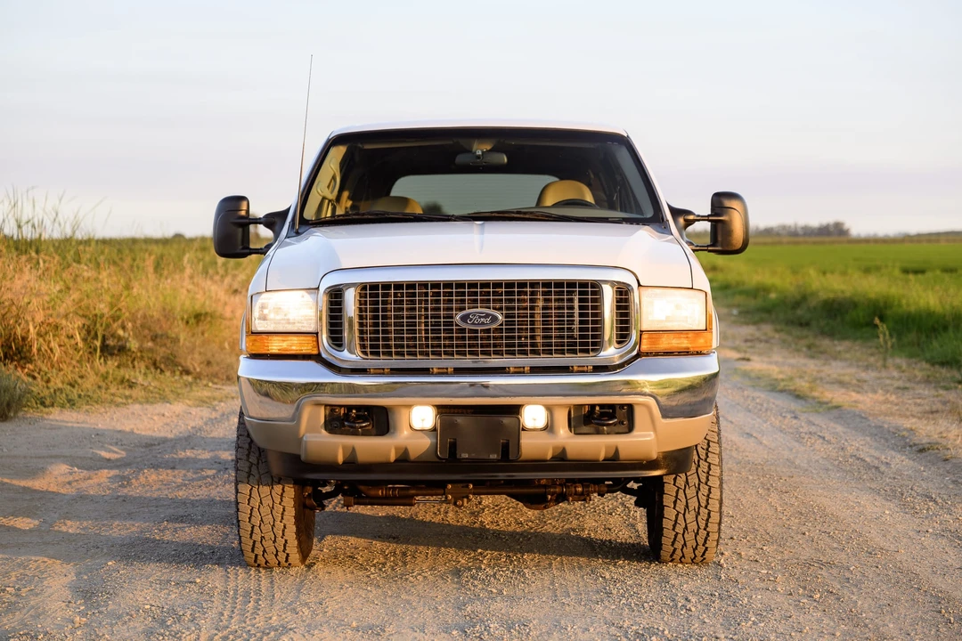 2001 Ford Excursion - Image 3 of 31