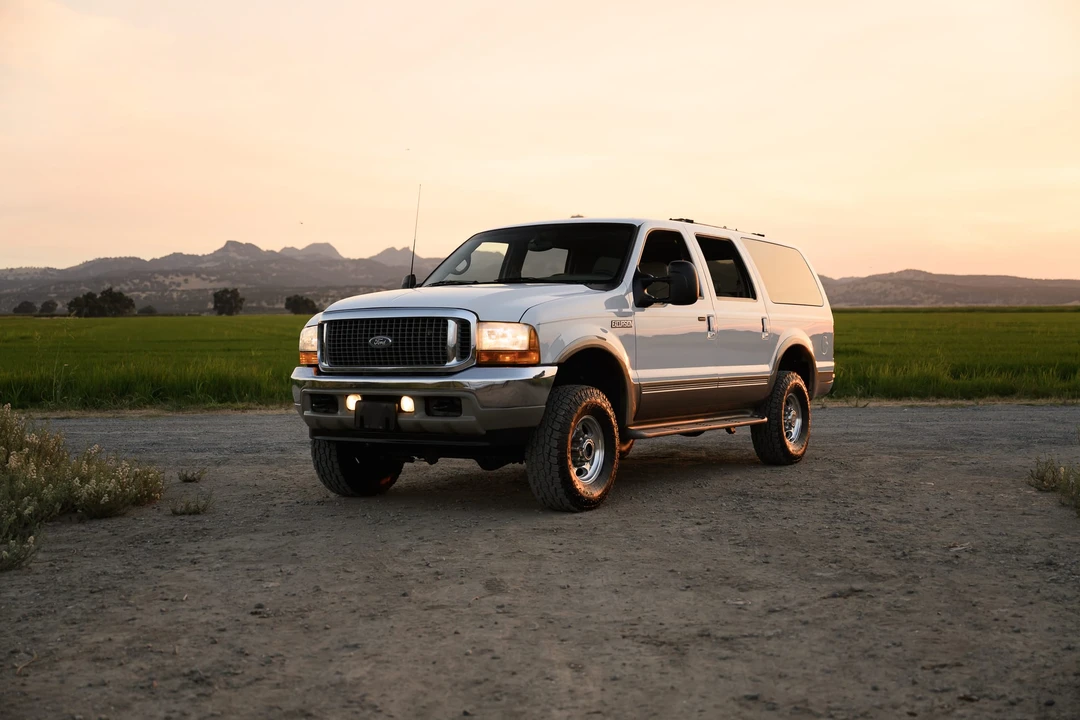 2001 Ford Excursion - Image 11 of 31