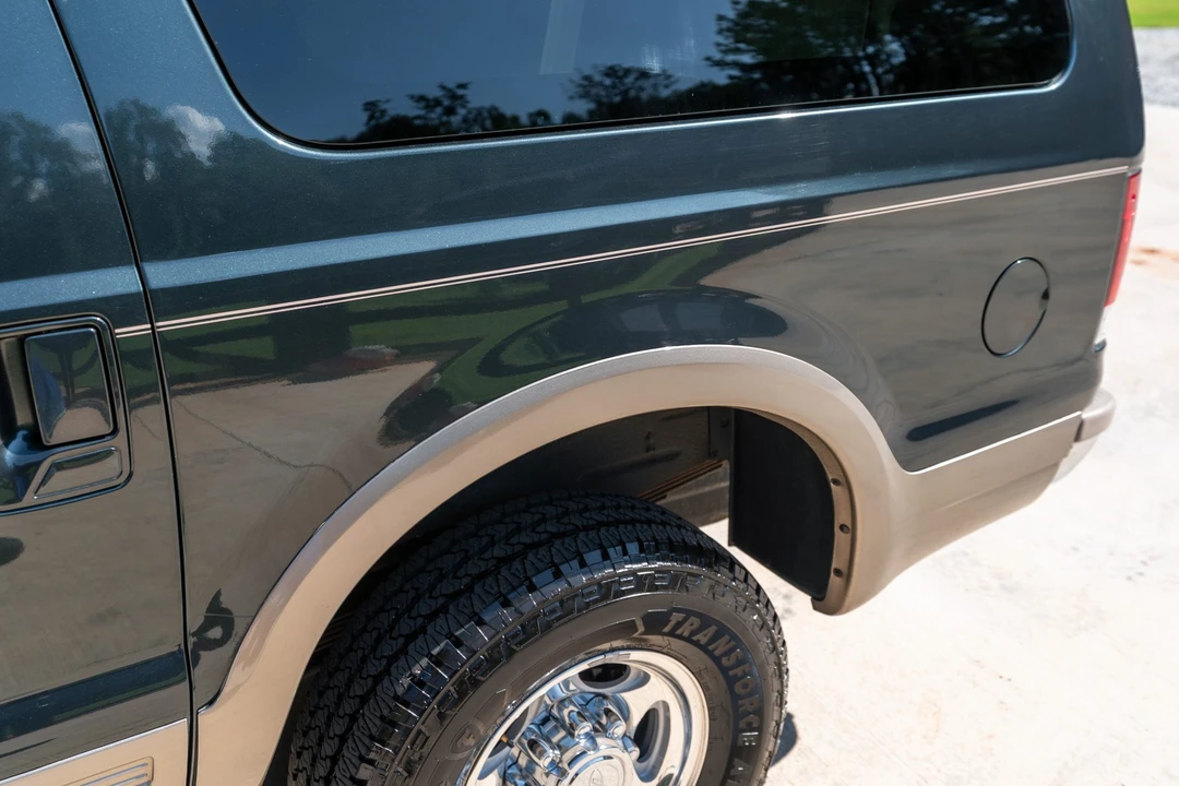 2001 Ford Excursion - Image 23 of 31