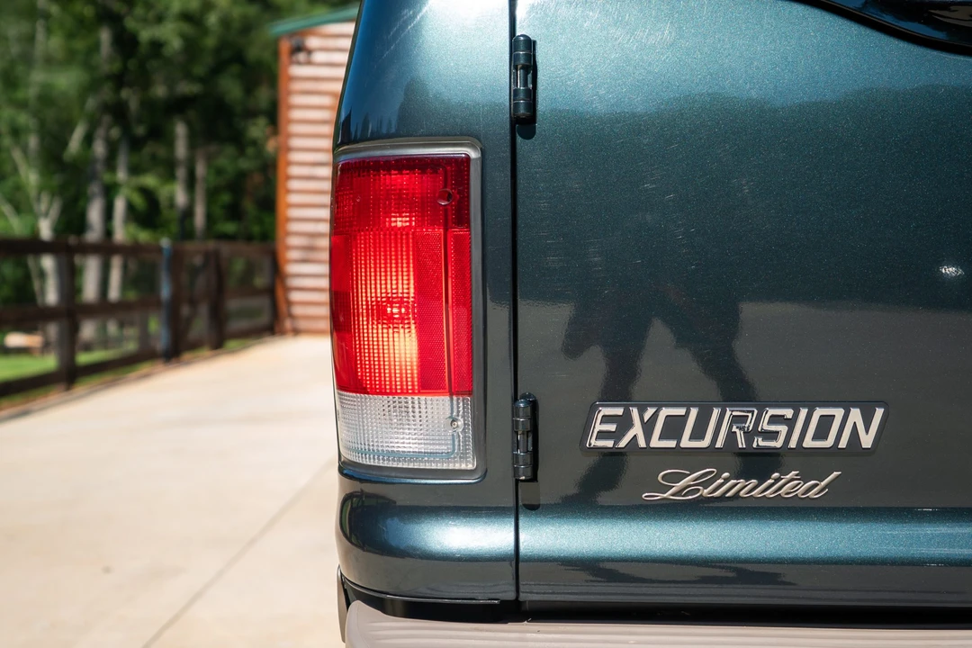 2001 Ford Excursion - Image 26 of 31