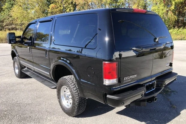 2001 Ford Excursion - Image 2 of 7