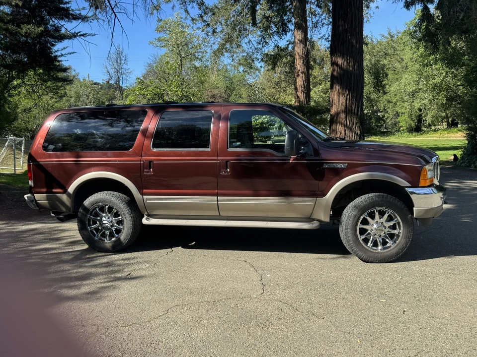 2001 Ford Excursion - Image 8 of 31
