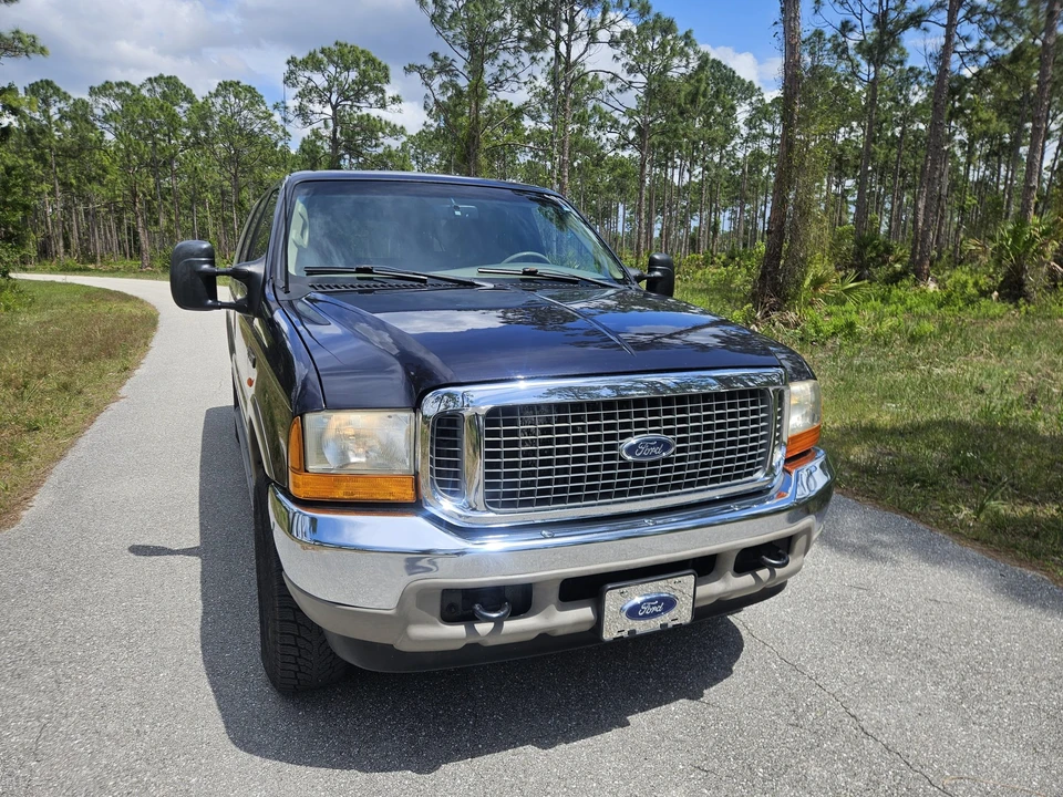 2001 Ford Excursion - Image 19 of 31