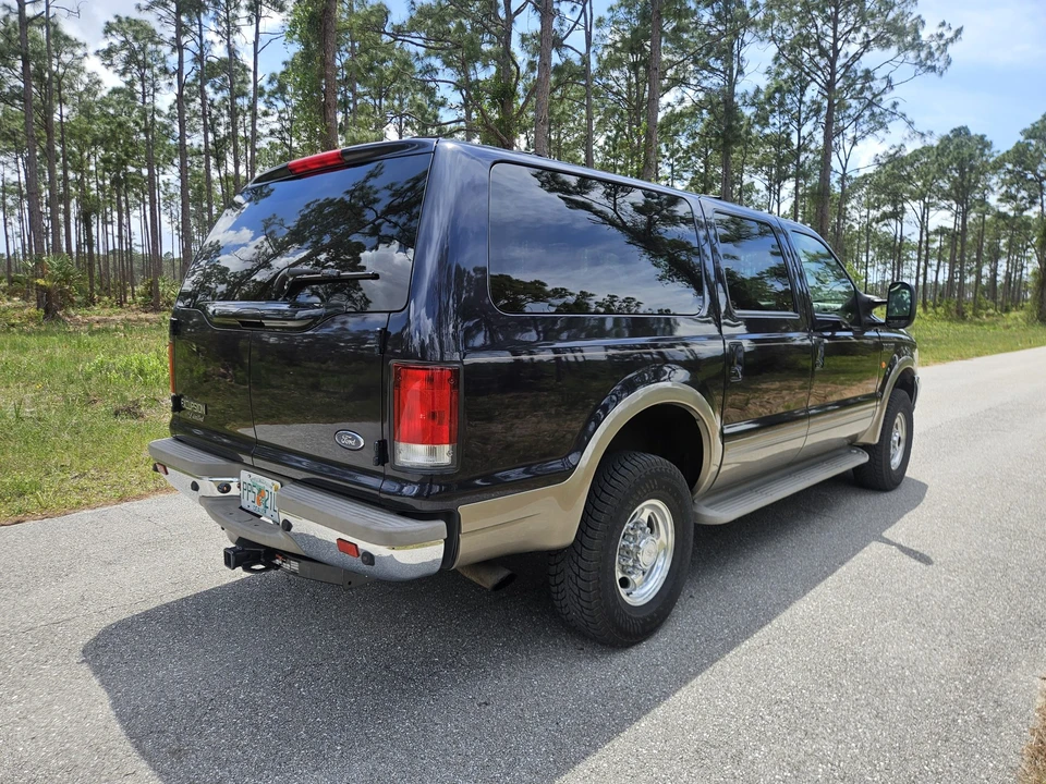 2001 Ford Excursion - Image 14 of 31