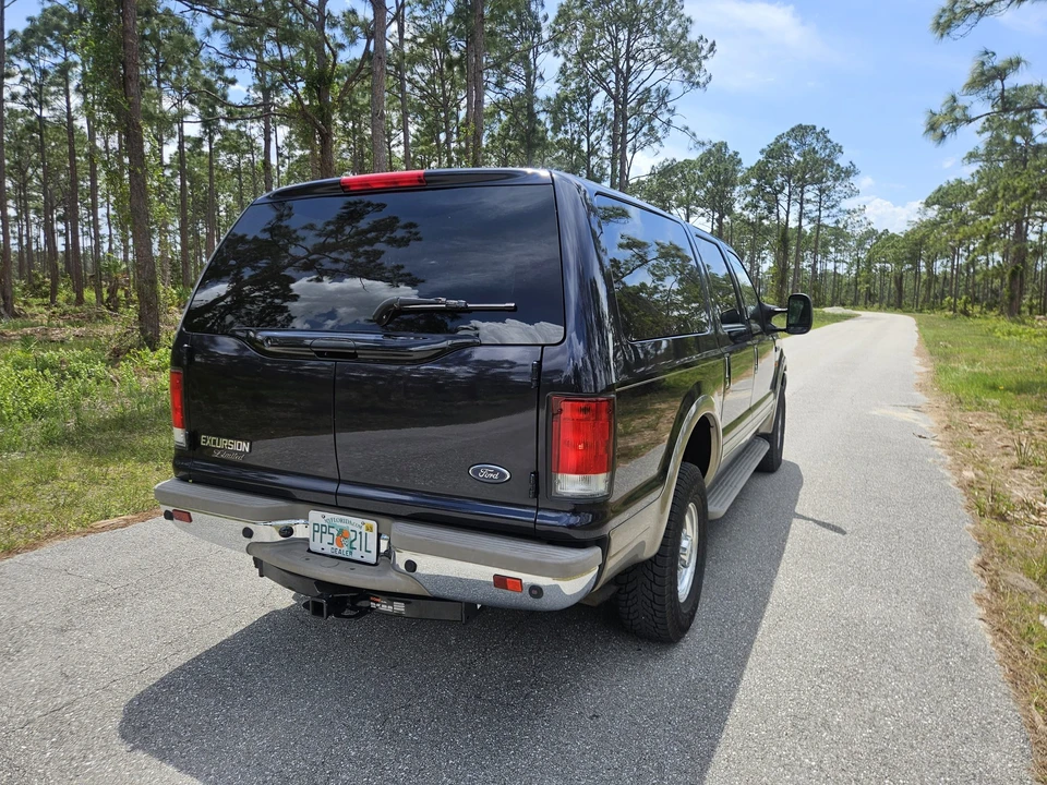 2001 Ford Excursion - Image 13 of 31