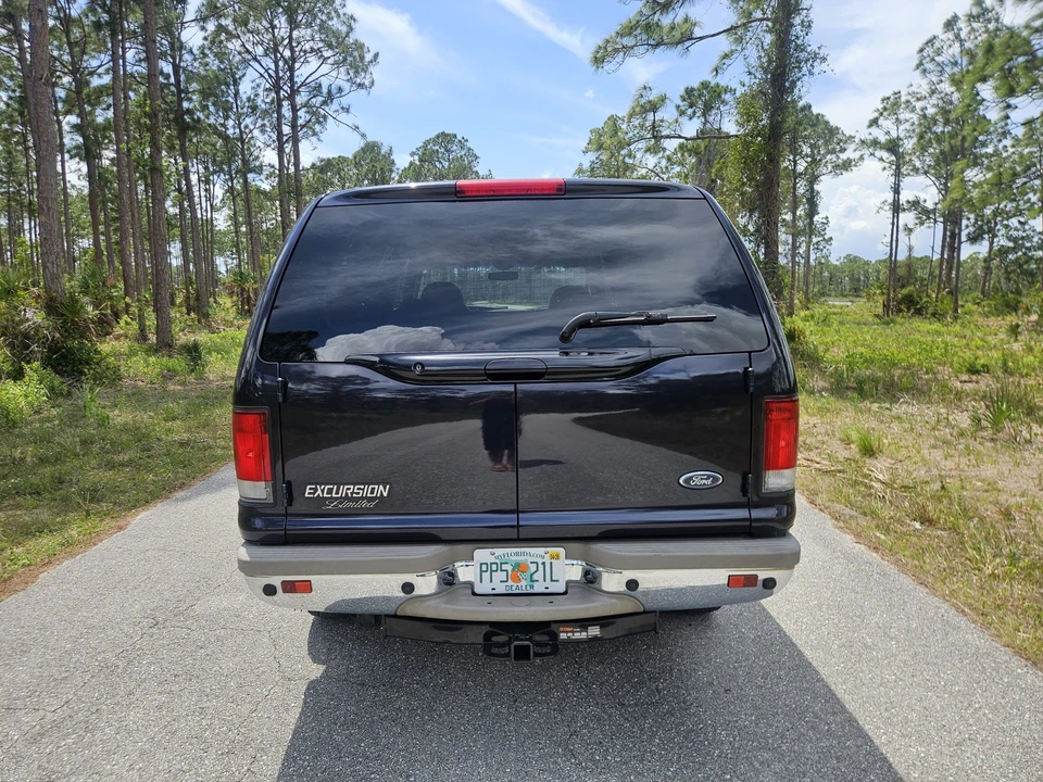 2001 Ford Excursion - Image 11 of 31