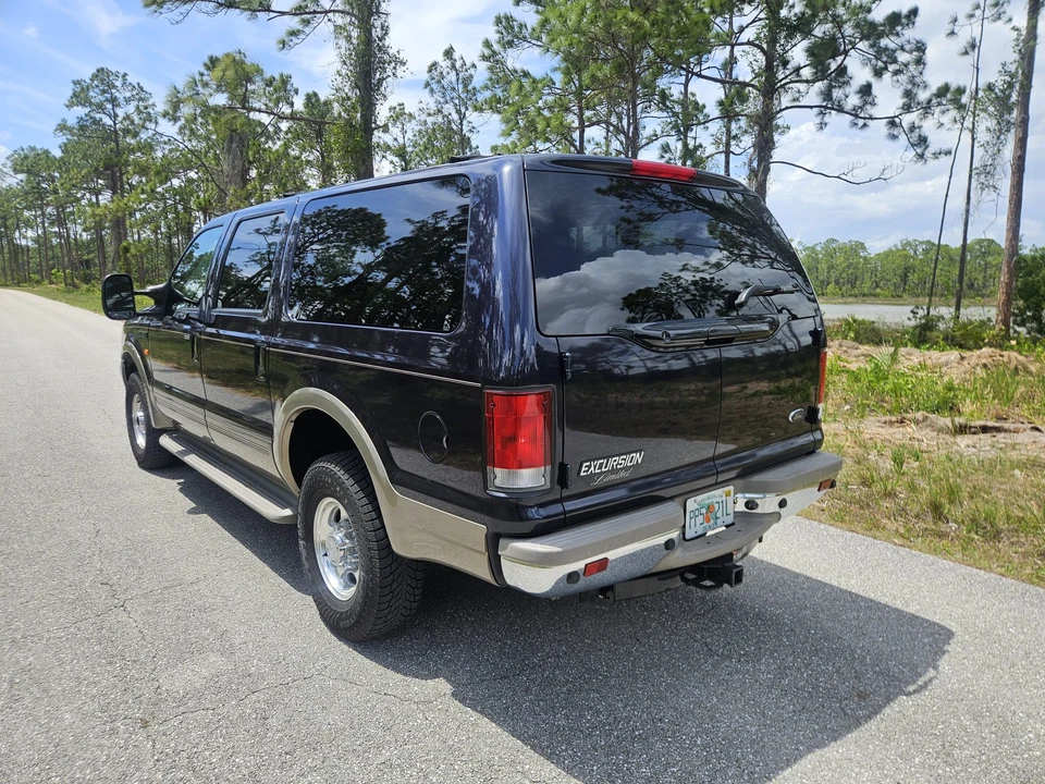 2001 Ford Excursion - Image 9 of 31