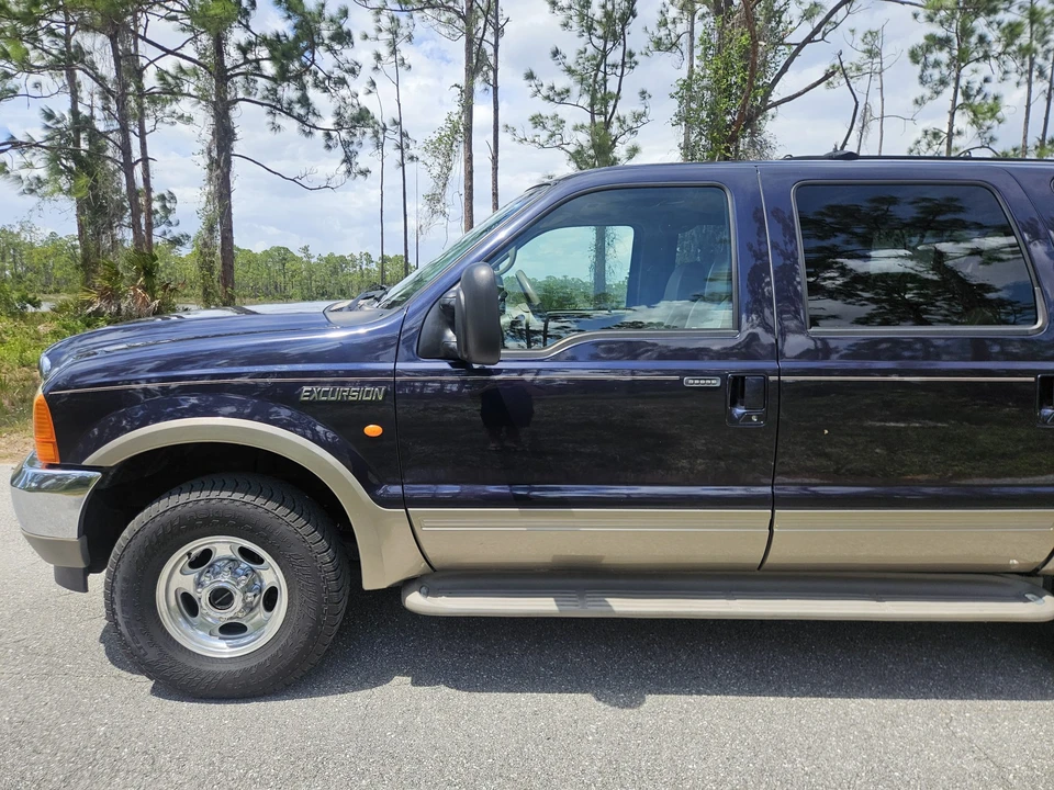 2001 Ford Excursion - Image 22 of 31