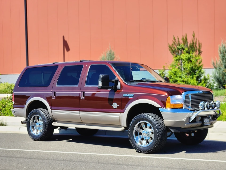 2001 Ford Excursion - Image 10 of 31