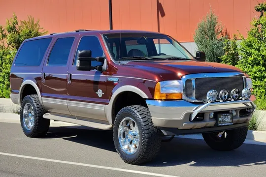 2001 Ford Excursion Limited V10