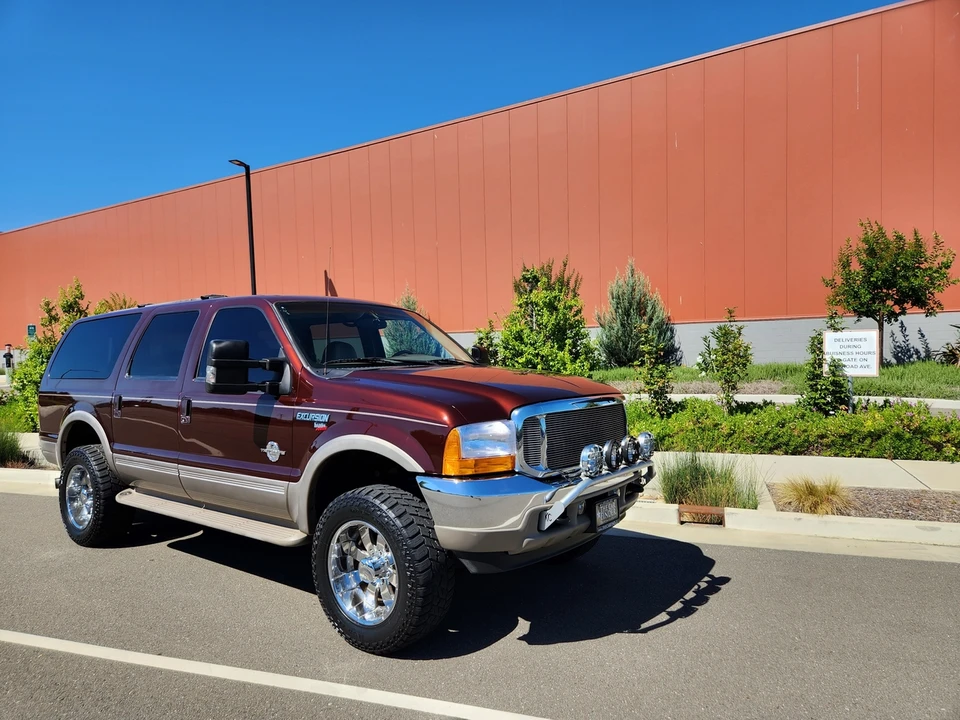 2001 Ford Excursion - Image 12 of 31