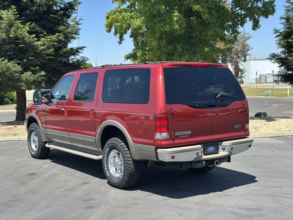 2001 Ford Excursion - Image 12 of 31