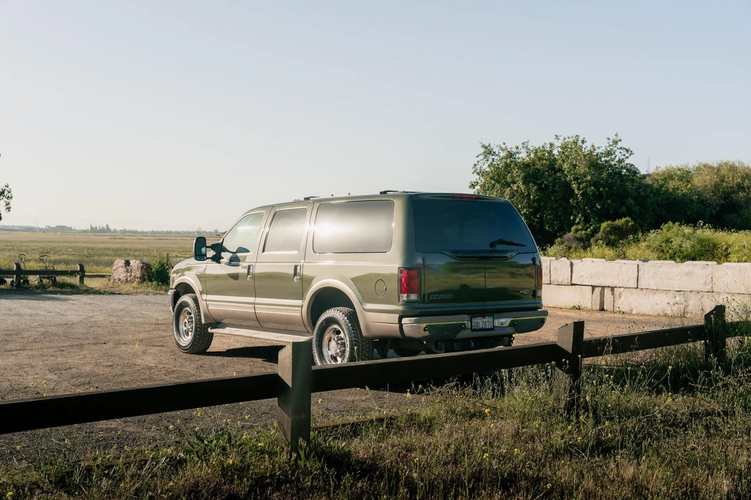2001 Ford Excursion - Image 9 of 31
