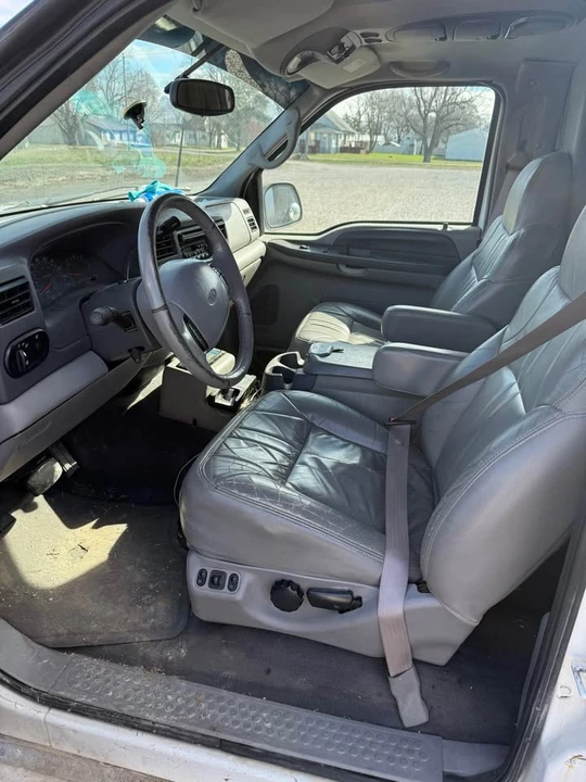 2001 Ford Excursion - Image 9 of 15