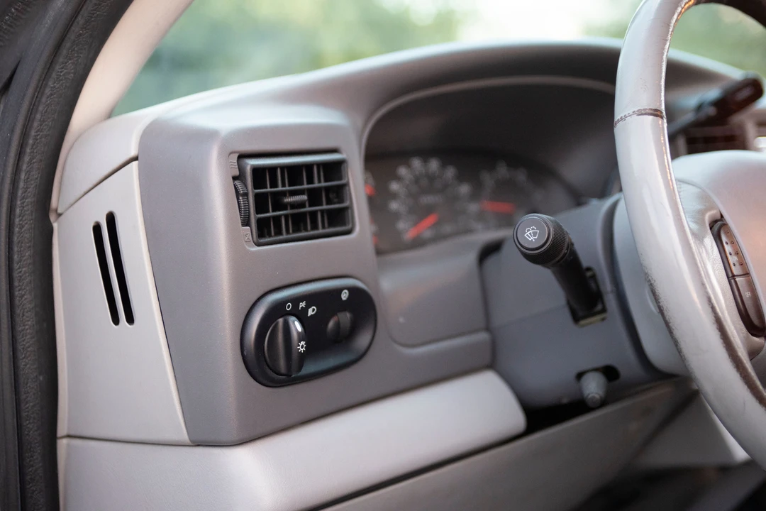 2001 Ford Excursion - Image 29 of 31