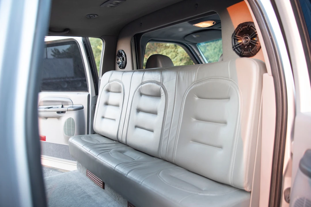 2001 Ford Excursion - Image 23 of 31
